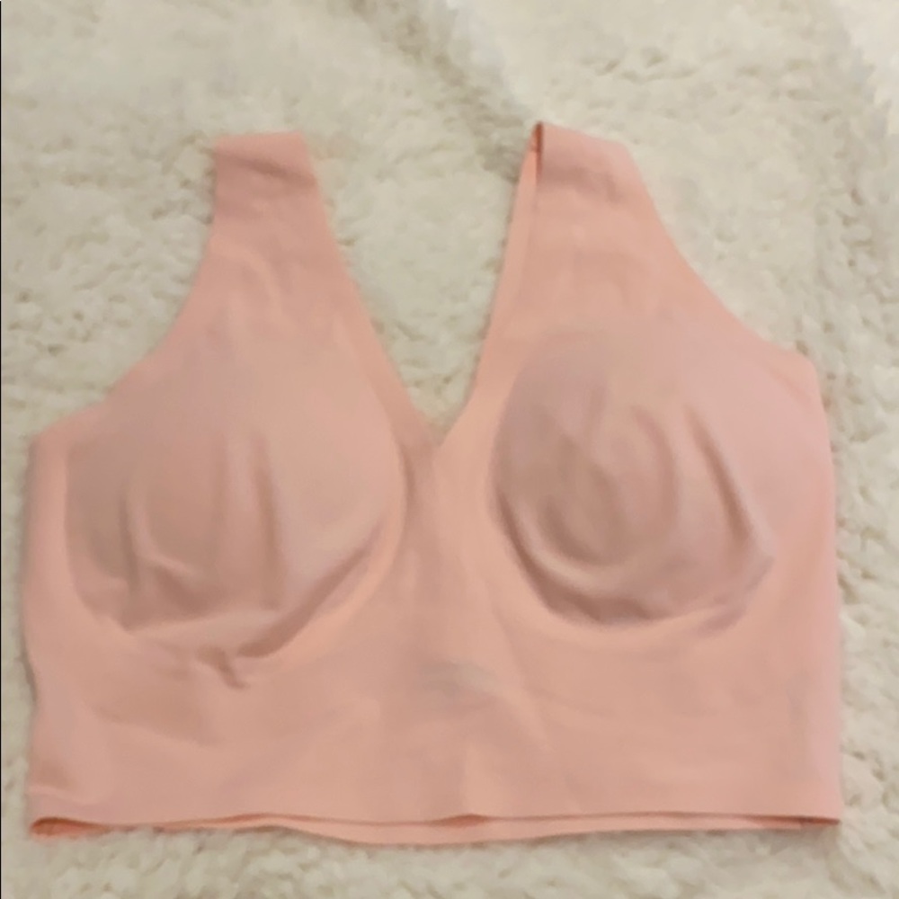 True and Co. truer body V-neck